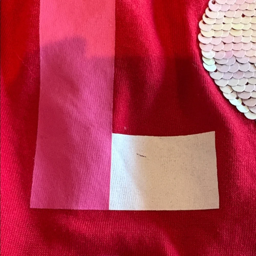 🆕UNIQUE PETZ: Red Dog T-Shirt with White Sequins Heart Design “LOVE”- Sz XL